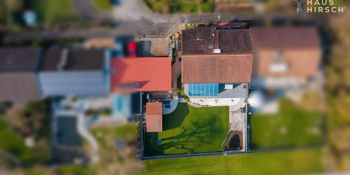 Einzigartiger Bungalow mit traumhaftem Garten und attraktiver Einliegerwohnung! 6 zimmer