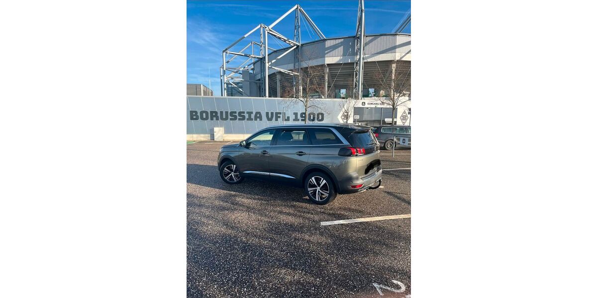 Peugeot 5008 170.000 km 15.900 &euro; Mönchengladbach 41179