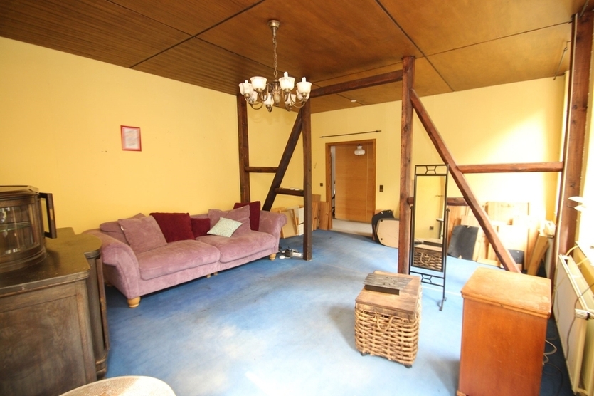 Dreifamilienhaus mit 2 freien Wohnungen und Potenzial