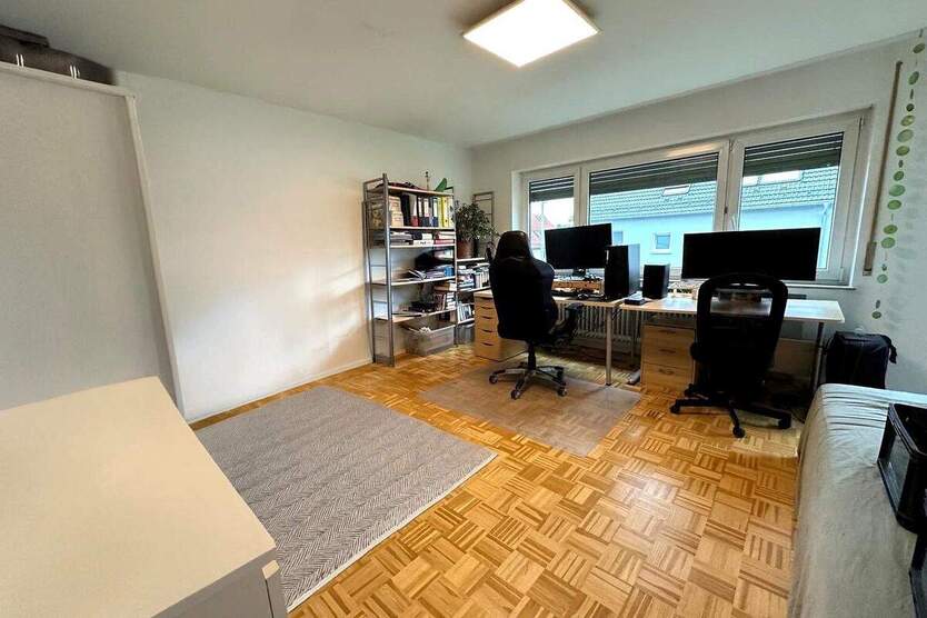 Großzügige, renovierte 3,5-Zimmerwohnung mit großem Südbalkon in bevorzugter Lage 3 zimmer