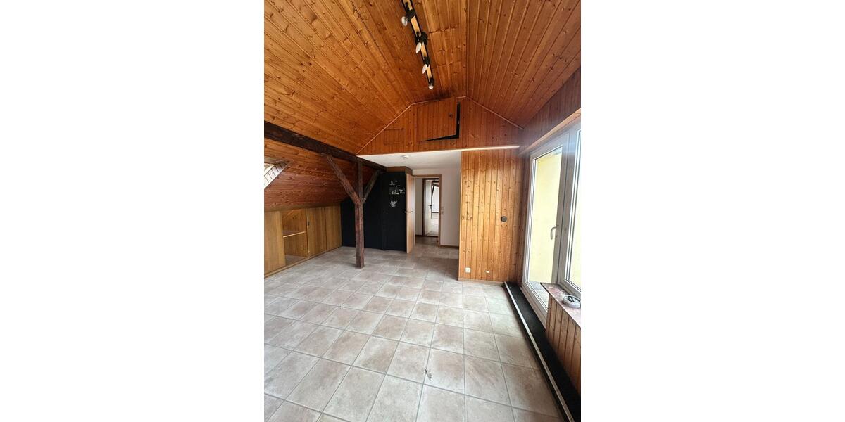 Dachgeschoßwohnung Herne Wanne-Bickern - 2 Zimmer, 75 m&sup2;, 450&euro; | Angebot:26001800