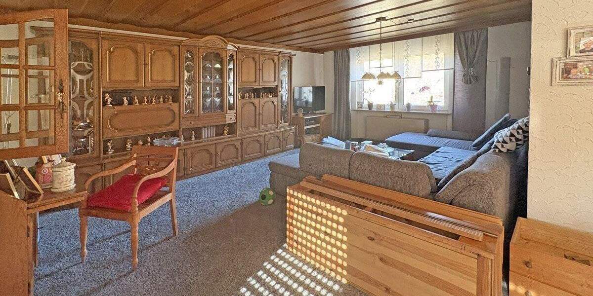 Mehrfamilienhaus, Wohnhaus Küps Schmölz - 7 Zimmer, 250 m&sup2;, 185.000&euro; | Angebot:25802805