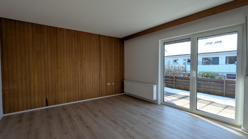Einfamilienhaus Kelkheim (Taunus) - 8 Zimmer, 211 m&sup2;, 3.000&euro; | Angebot:26136507