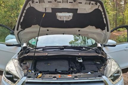 Ford Kuga 126.500 km 12.999 &euro; Hatten 26209