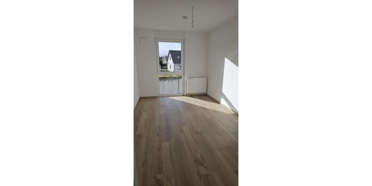 Reihenhaus Oberndorf am Neckar - 4 Zimmer, 132 m&sup2;, 1.400&euro; | Angebot:23688676