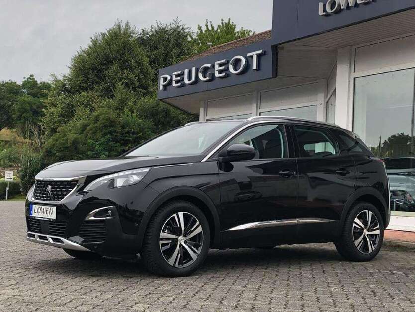 3008