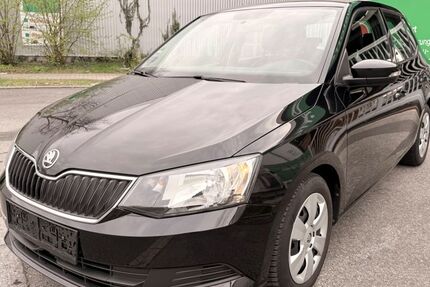 Skoda Fabia 100.000 km 6.990 &euro; Fürth 90763