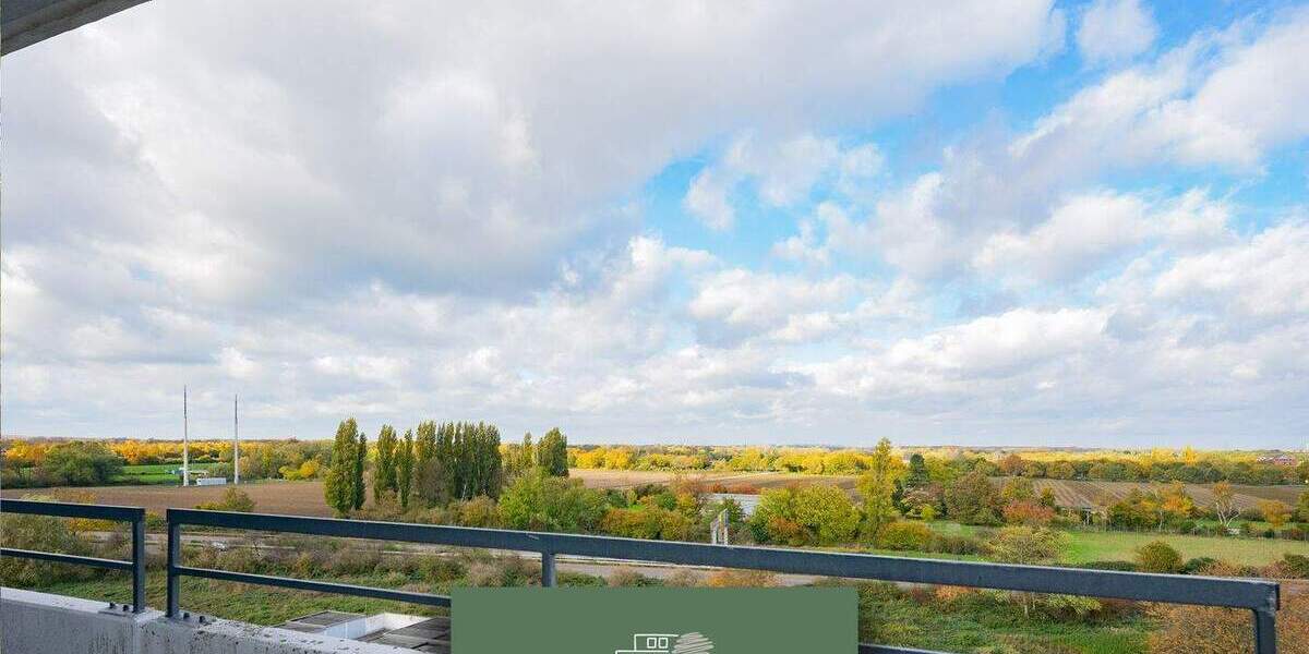 Krefeld-Uerdingen: komplett modernisierte 4-Zimmerwohnung mit großem Balkon und Einbauküche! 4 zimmer