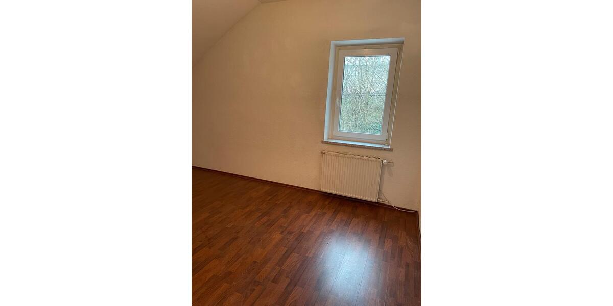 Dachgeschoßwohnung Sulzbach (Saar) - 2 Zimmer, 70 m&sup2;, 700&euro; | Angebot:26412260