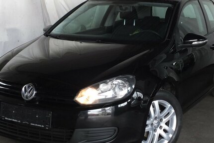 VW Golf 1.4i TRENDLINE KLIMAANLAGE SPORT-LMF SHZ 135.895 km 5.750 &euro; Köln 50858