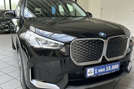 BMW iX1 24.796 km 38.130 &euro; Salzgitter 38228