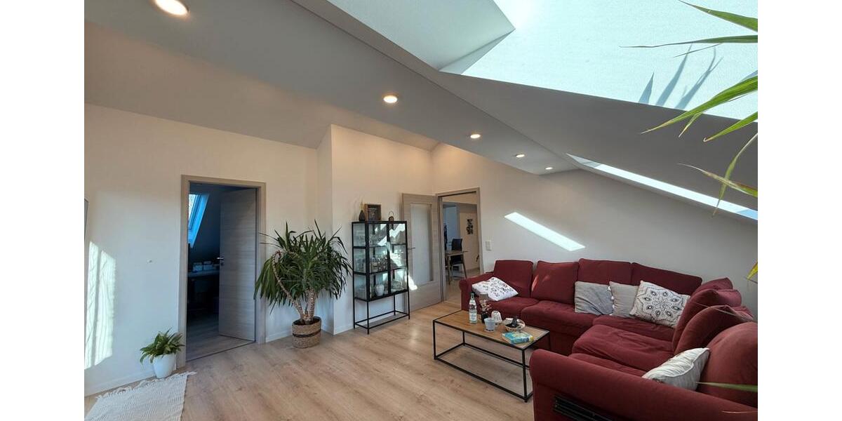 Dachgeschoßwohnung Ingolstadt Münchener Straße - 3.5 Zimmer, 68 m&sup2;, 339.000&euro; | Angebot:26123021