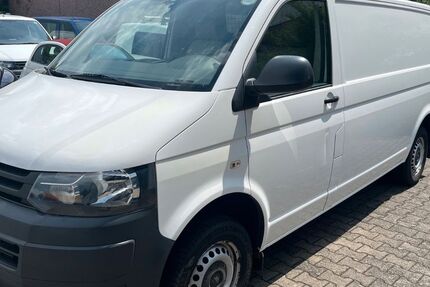 VW T5 Transporter 206.000 km 13.480 € Offenbach am Main 63073