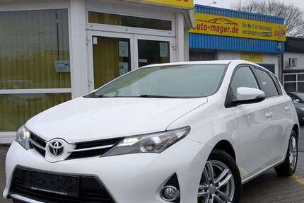 Toyota Auris 143.467 km 8.800 &euro; Würzburg 97078