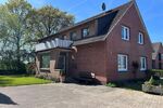Interessantes Wohnhaus mit 2 Wohnungen, Nebengebäude und Grünland - Einfamilienhaus Stolzenau | Angebot:26701576