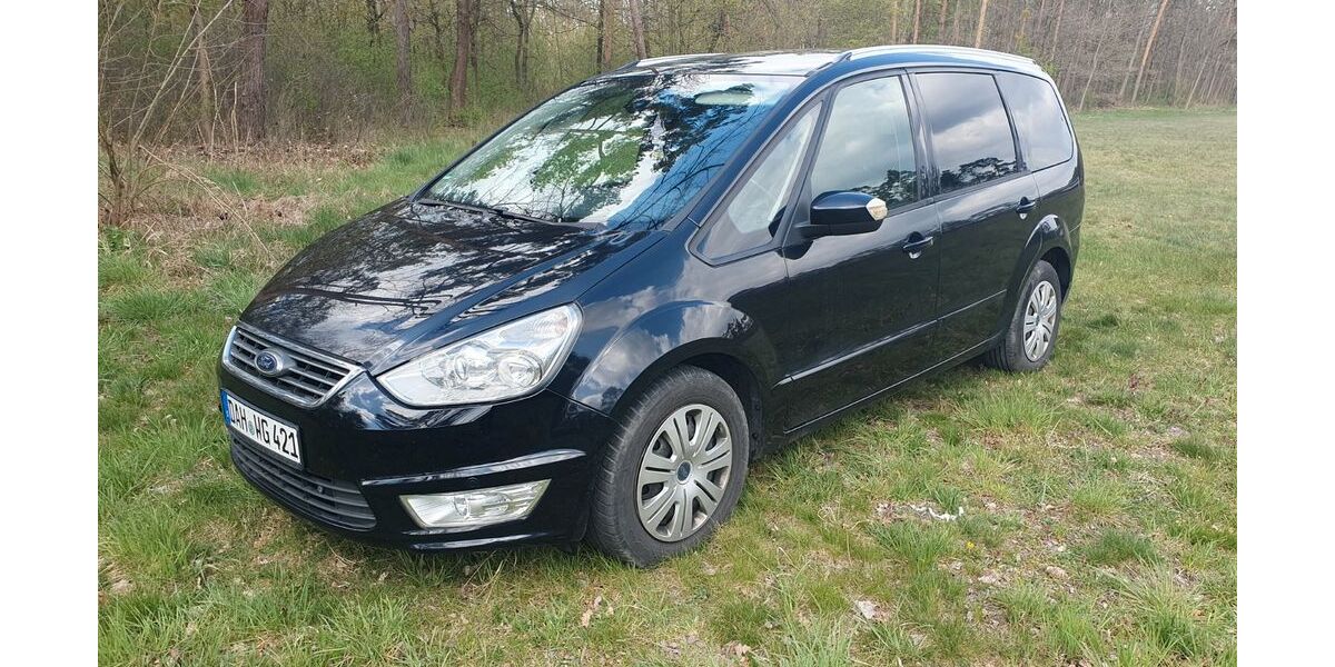 Ford Galaxy 221.600 km 6.000 &euro; München 80995