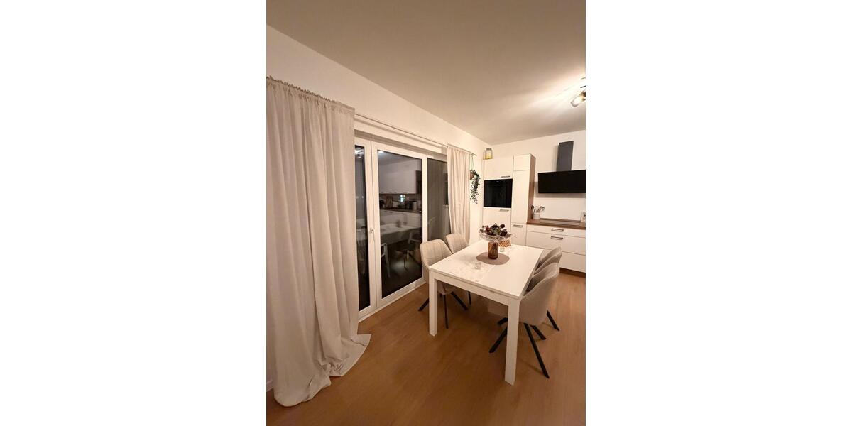 Dachgeschoßwohnung Bremerhaven Lehe - 3 Zimmer, 91 m&sup2;, 1.025&euro; | Angebot:25403714
