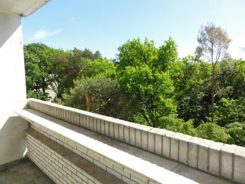 PRIVAT-Verkauf, BEZUGSFREI, 3 Zi. mit Süd-Loggia + PKW-Stellplatz