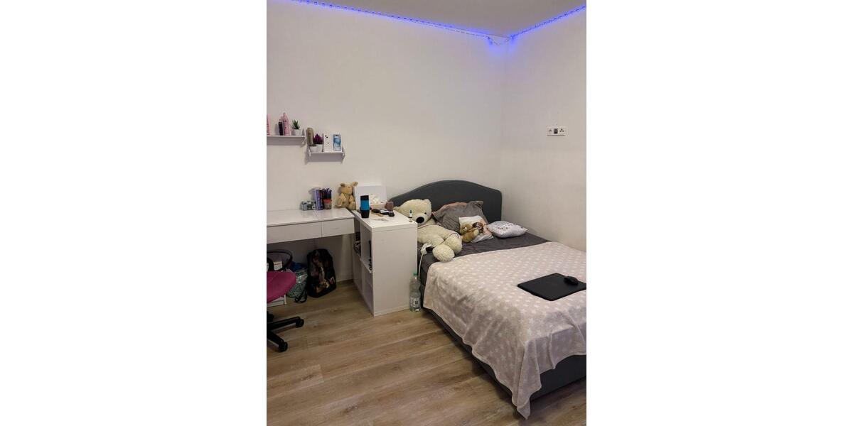 Erdgeschoßwohnung Pulsnitz - 4 Zimmer, 63 m&sup2;, 600&euro; | Angebot:26408567