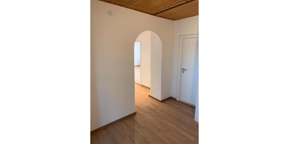 Etagenwohnung Bruck in der Oberpfalz - 4.5 Zimmer, 100 m&sup2;, 800&euro; | Angebot:26368922
