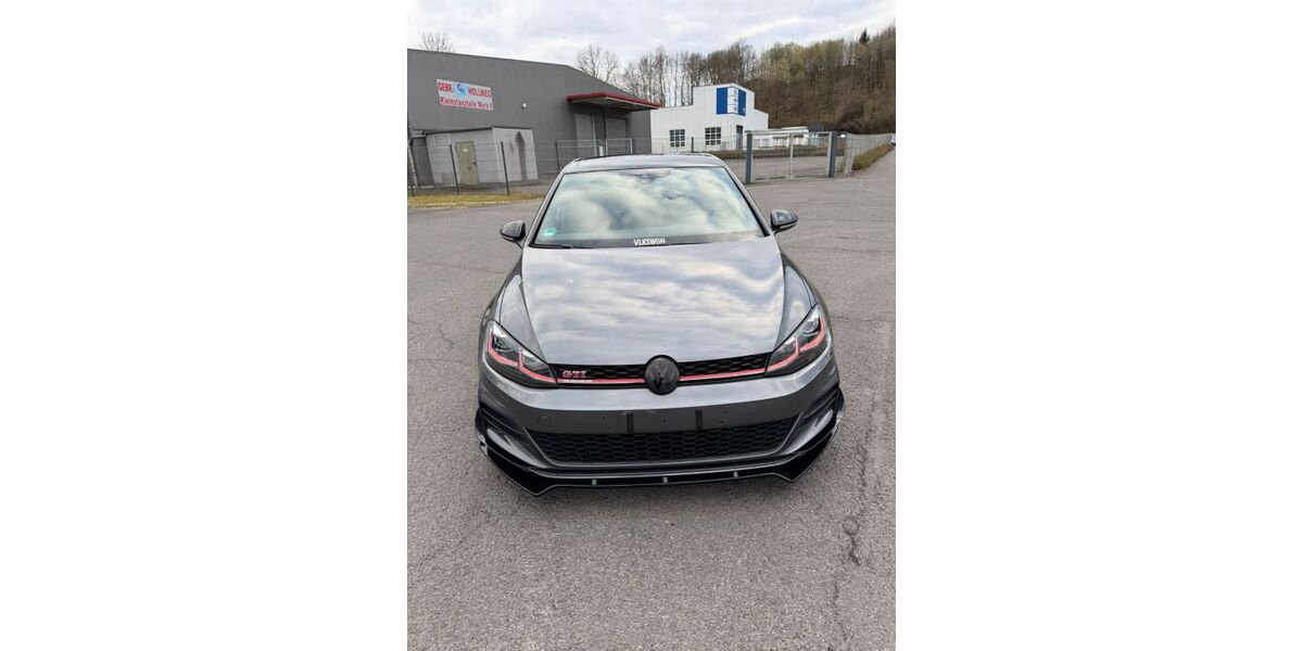 VW Golf 77.955 km 22.999 &euro; Finnentrop 57413