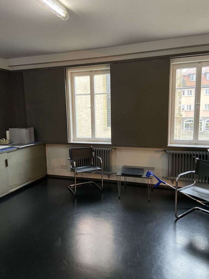 Büro in Weikersheim 720 € 90 m² zimmer