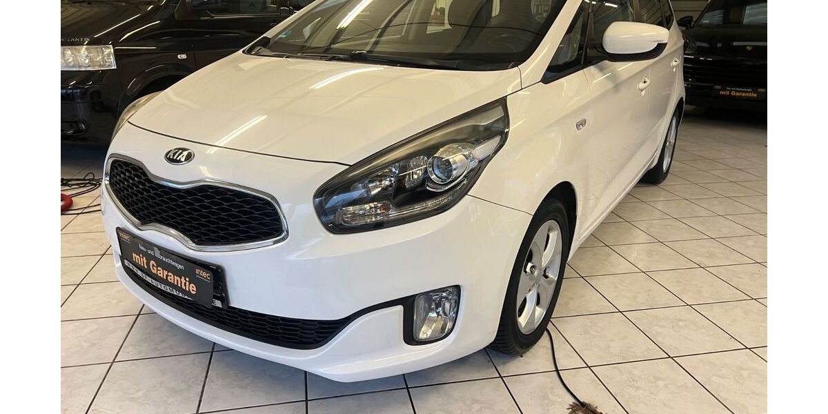 Kia Carens 148.000 km 6.800 &euro; Berlin 13158