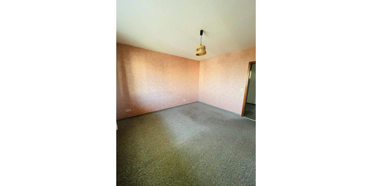Etagenwohnung Burghausen - 2 Zimmer, 69 m&sup2;, 180.000&euro; | Angebot:25909024