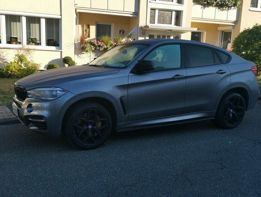 BMW X6 M50
