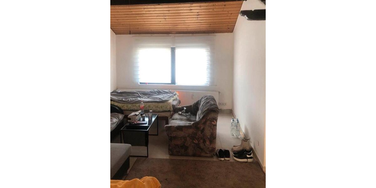 Dachgeschoßwohnung Düren - 5 Zimmer, 90 m&sup2;, 160.000&euro; | Angebot:25576402