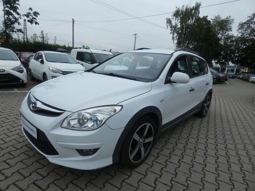 i30