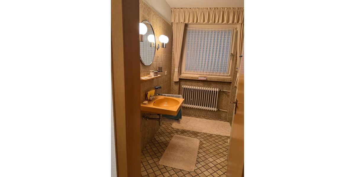 Haus zur Miete in Gütersloh, Nähe Mohnspark, 1500€ Kaltmiete 2 zimmer