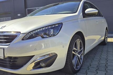 Peugeot 308 127.000 km 9.690 &euro; Augsburg 86167