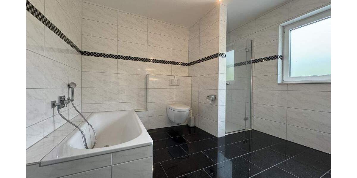 Doppelhaushälfte Wiesbaden Nordost - 6 Zimmer, 252 m&sup2;, 1.935.000&euro; | Angebot:25672454