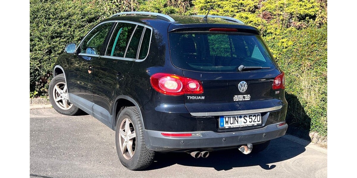 VW Tiguan 159.000 km 7.280 &euro; Wunsiedel 95632