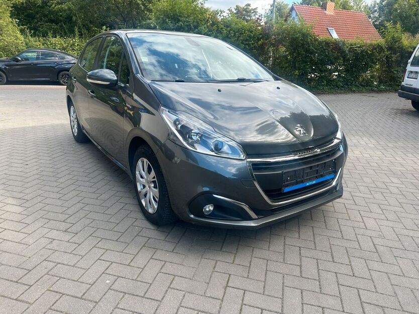 Peugeot 208 55.000 km 6.750 € Kiel 24107