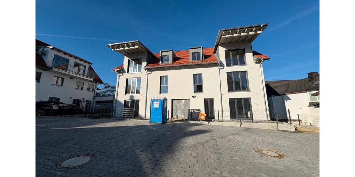 Erstbezug, 3-Zimmer-Wohnung, 1. OG mit Balkon in Wolnzach 3 zimmer