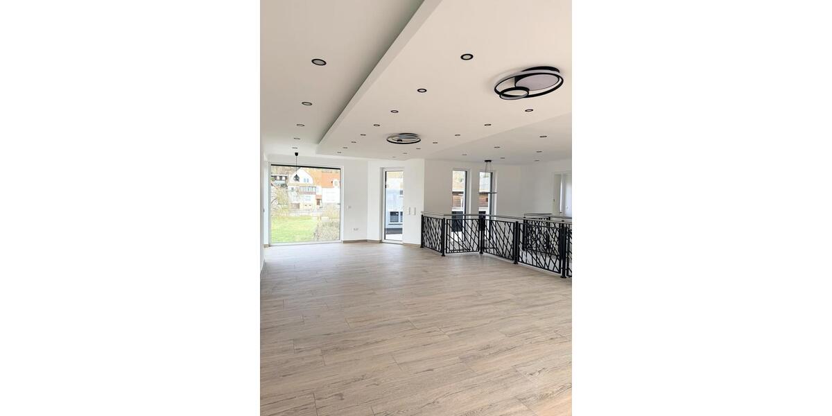 Einfamilienhaus Warburg - 5 Zimmer, 230 m&sup2;, 2.050&euro; | Angebot:26183253