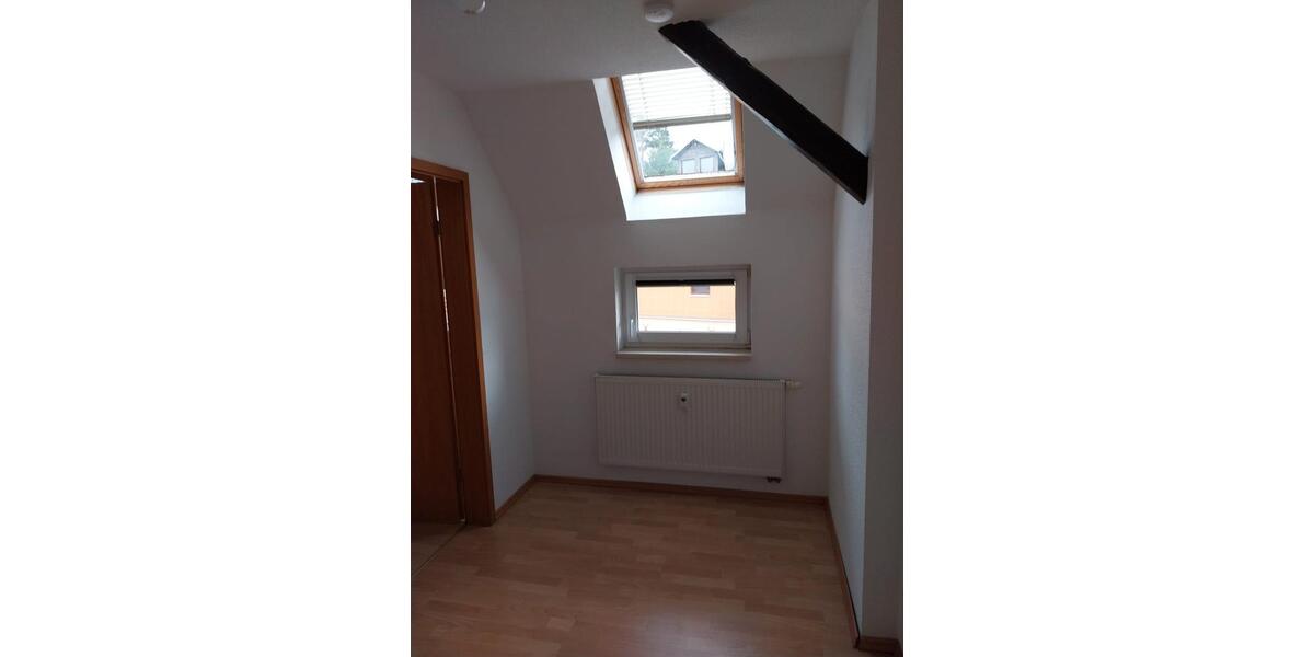 Dachgeschoßwohnung Markneukirchen - 2 Zimmer, 40 m&sup2;, 300&euro; | Angebot:26424653