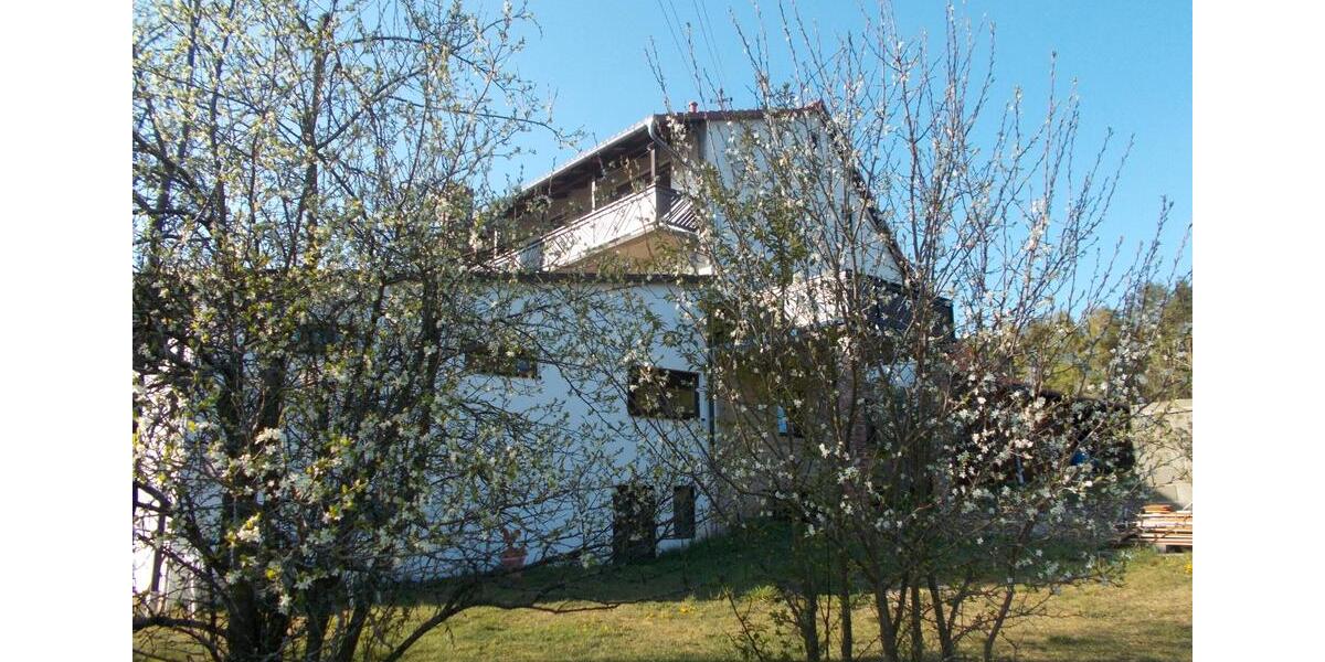 Dachgeschoßwohnung Kronach - 1 Zimmer, 18 m&sup2;, 270&euro; | Angebot:26677255