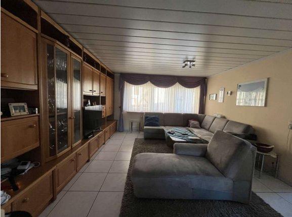Einfamilienhaus Ortenberg - 11 Zimmer, 366 m&sup2;, 499.000&euro; | Angebot:27027762