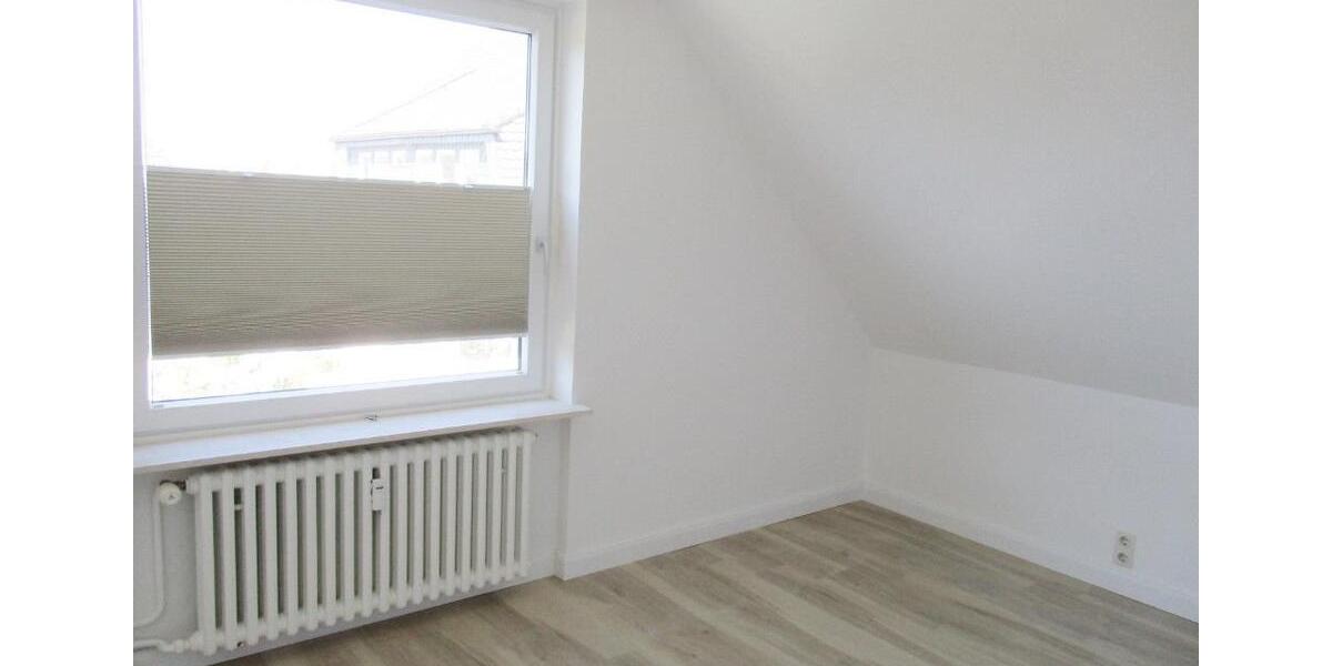 Dachgeschoßwohnung Sylt - 4 Zimmer, 100 m&sup2;, 495.000&euro; | Angebot:26851437