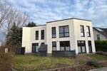 Freigezogenes modernes Doppelhaus mit Doppelcarport 6 zimmer