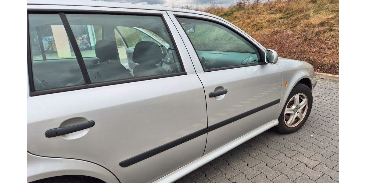 Skoda Octavia 233.200 km 600 &euro; Neu-Isenburg, Gravenbruch 63263