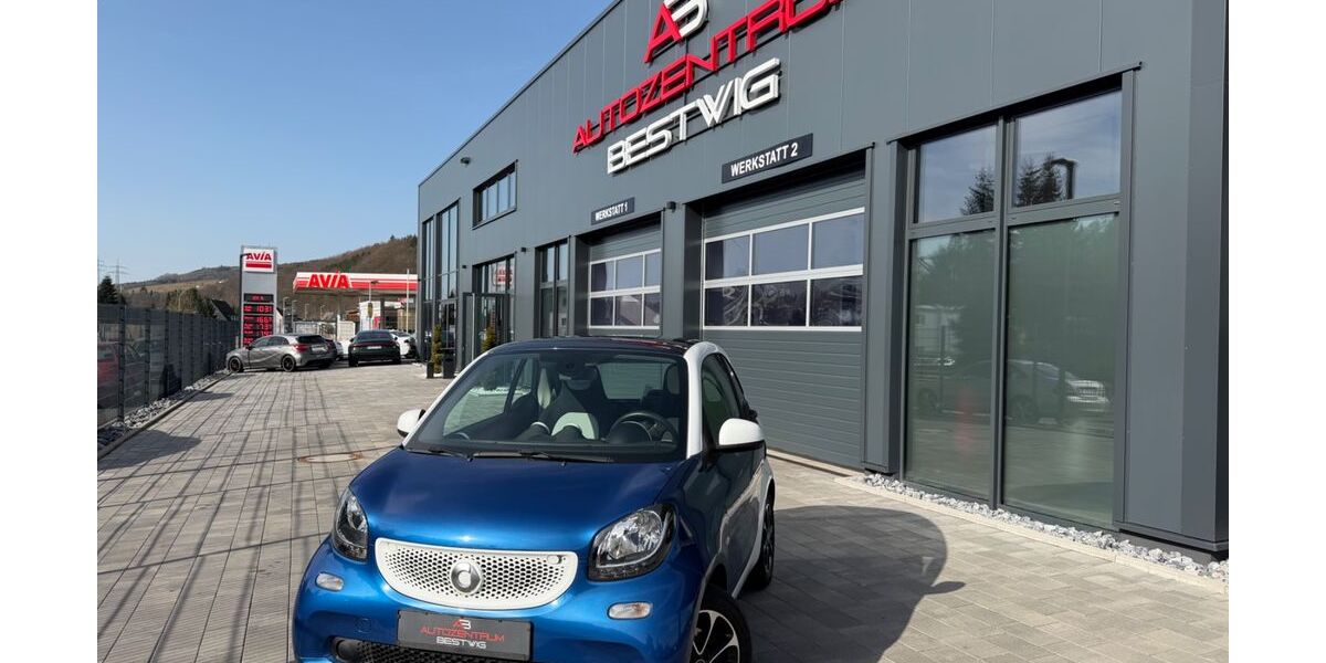 Smart ForTwo 68.000 km 7.995 &euro; Bestwig-Nuttlar 59909