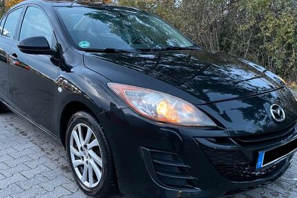 Mazda 3 278.000 km 2.600 &euro; Wildau 15745