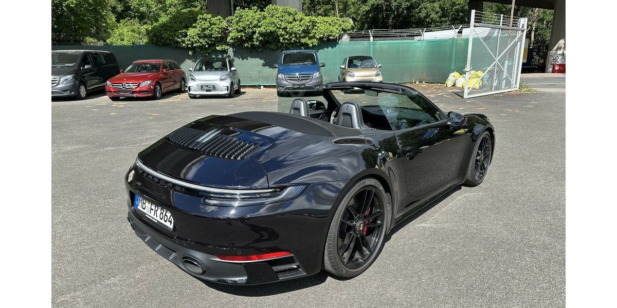 Porsche 911 Carrera 4 GTS Cabriolet 11.803 km 165.410 &euro; Mainz 55122