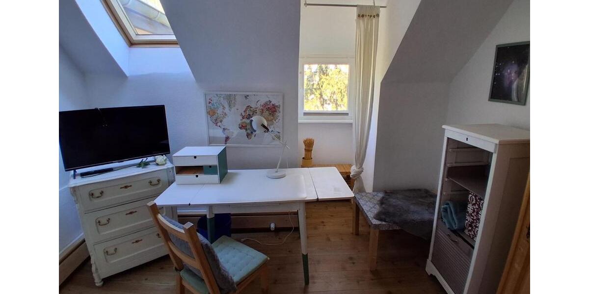 Dachgeschoßwohnung Cottbus - 3 Zimmer, 65 m&sup2;, 902&euro; | Angebot:26329422