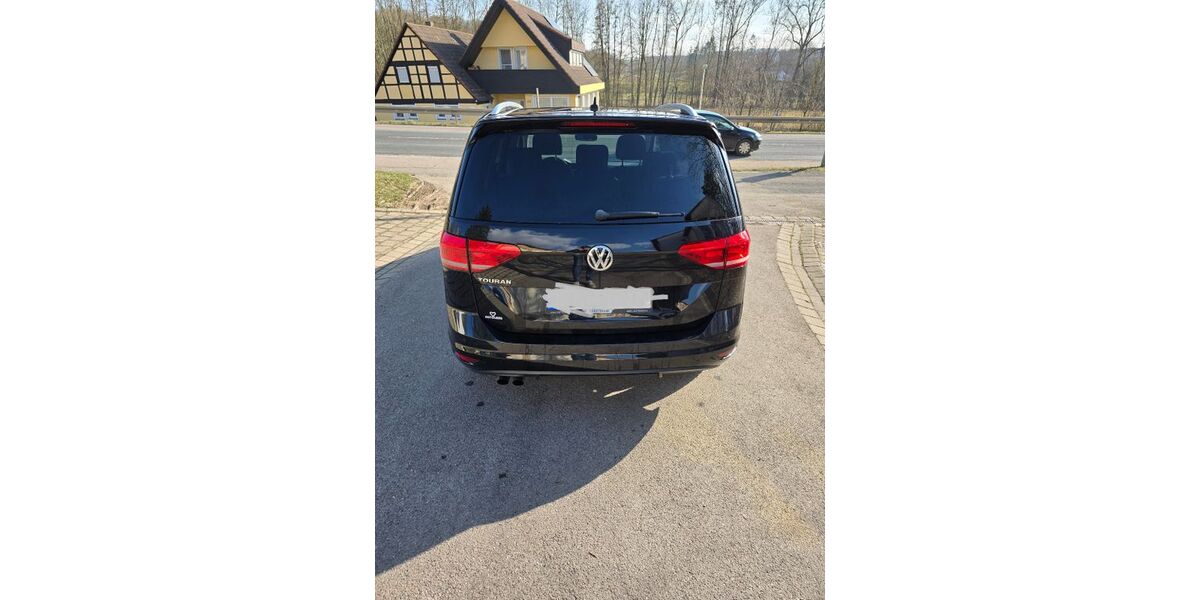 VW Touran 72.000 km 19.990 &euro; Uffenheim 97215
