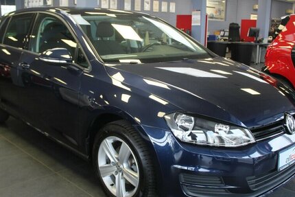 VW Golf 1.2 TSI BMT Comfortline Panorama 5-Türig 53.282 km 11.480 € Euskirchen 53881